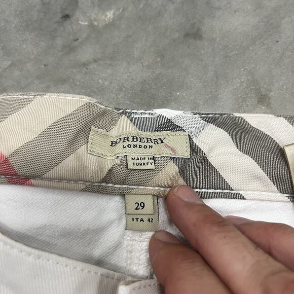 BURBERRY COTTON BLEND WHITE Wide LEG Flare JEANS SIZE 29 Embroidered READ - Picture 8 of 13